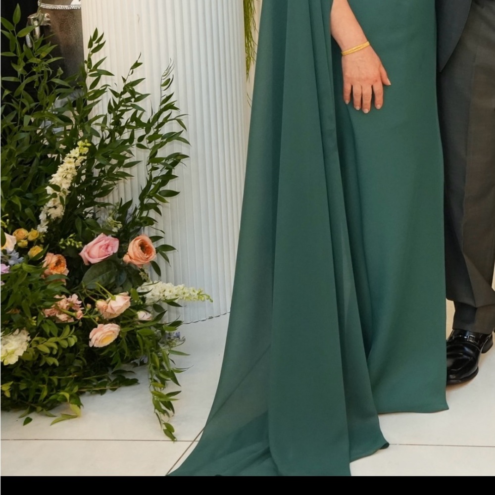 Elegant Green Evening Gown